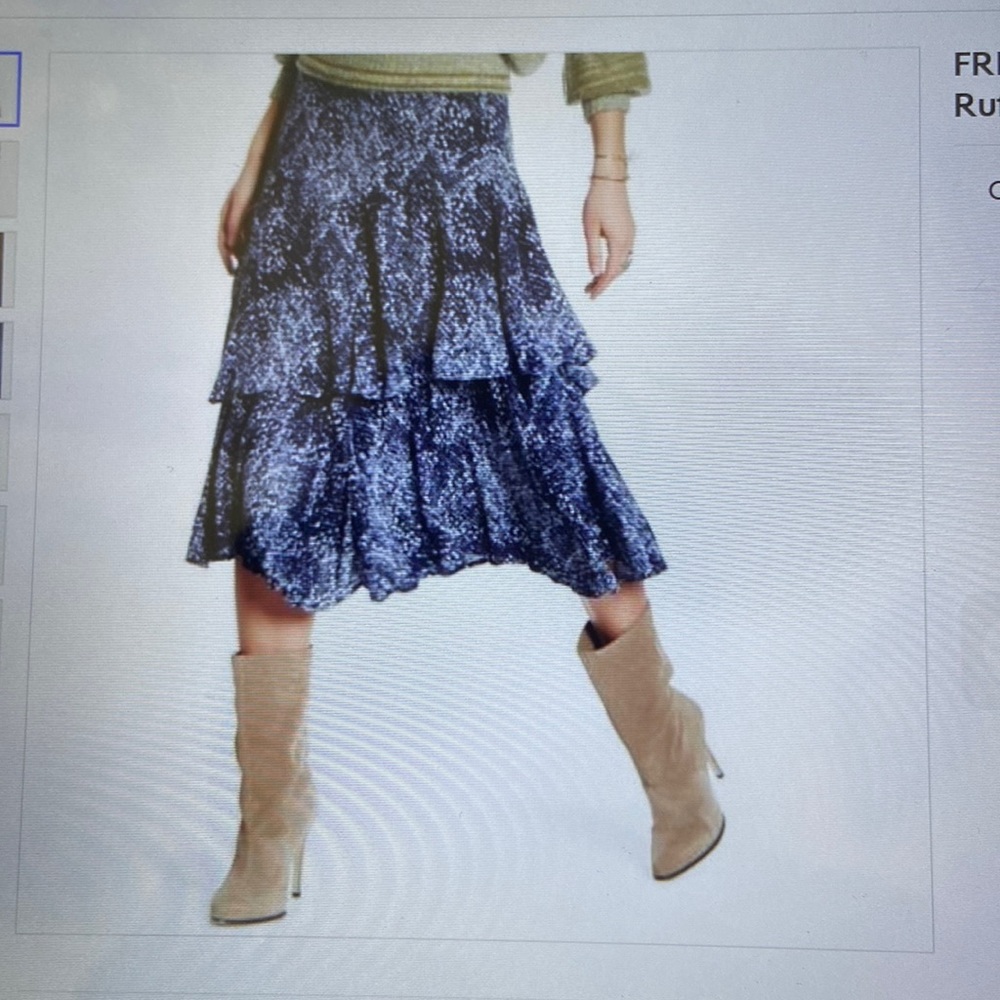 Free people snake skin print  kiss me baby raffled boho skirt . Size 0